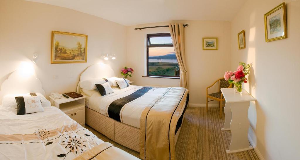 Lakelands Farm House Hotel Waterville Habitación foto